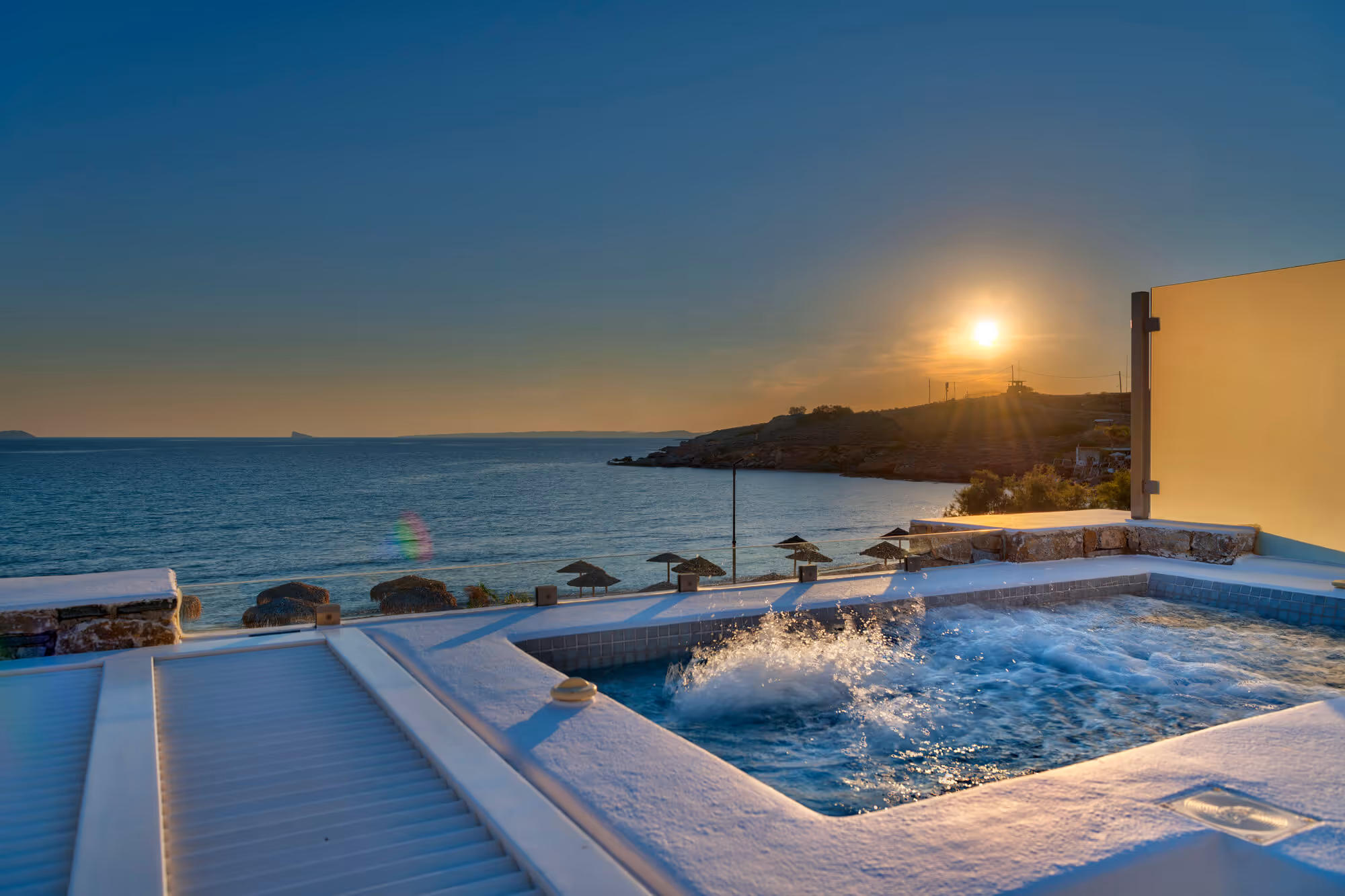 Shine room sunset sea view 